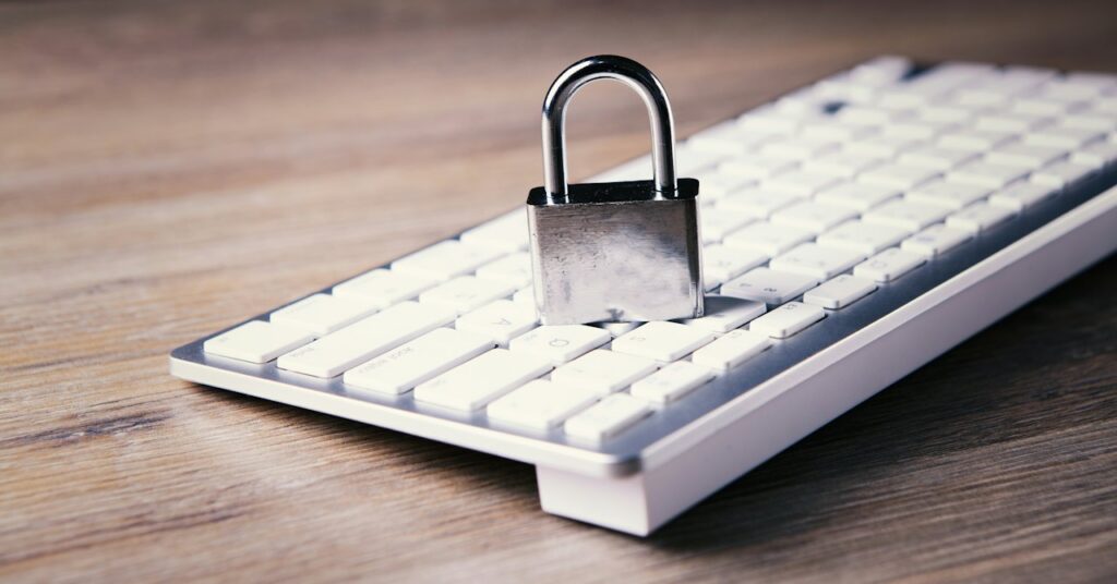 Digitaalinen jalanjälki ja yksityisyys